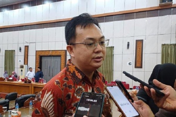 Bupati Markus Targetkan Dermaga-2 Bisa Beroperasi Saat Libur Akhir Tahun