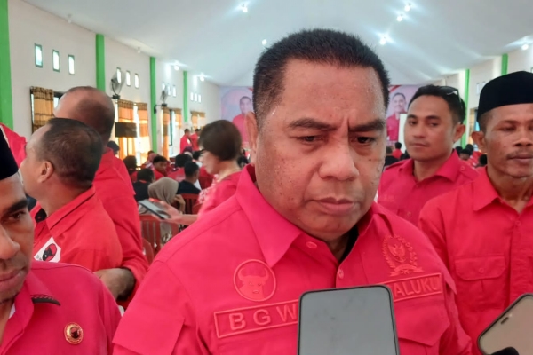 Soroti Pilkada Maluku, Benhur Watubun Minta Kader PDI Perjuangan Perkuat Konsolidasi Hingga Akar Rumput