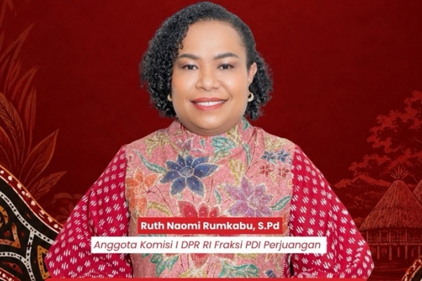 Bukan Sembarang Kain, Ruth Naomi Rumkabu: Batik Identitas Bangsa Indonesia