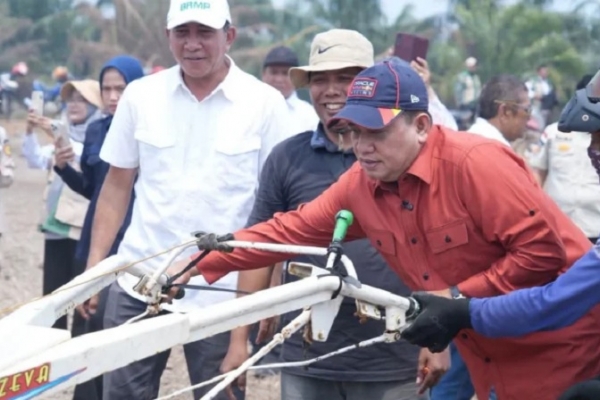 Bupati Askolani Yakin PM-AAS Sanggup Dongkrak Produksi Padi
