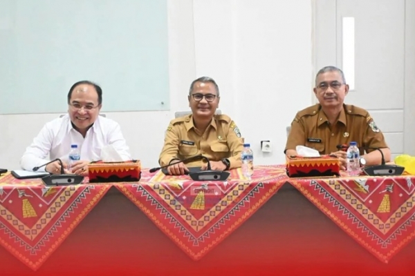 Bupati Nias Mengekspos Kondisi Terkini Kepada Tim Pengarah Satgas PRR  
