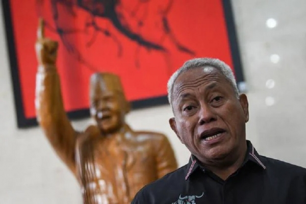Komarudin Watubun Minta Gibran Mengundurkan Diri Usai Putusan MK