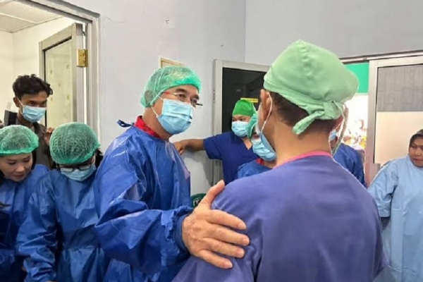 Operasi Katarak Gratis dari Rudianto Tjen, Riza Herdavid Ajak Warga Daftar dan Screening