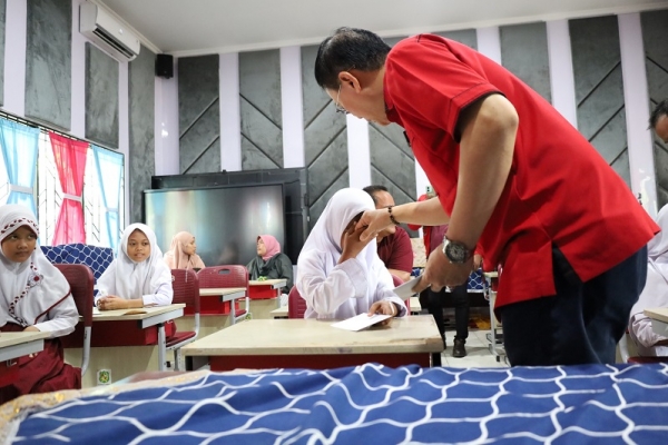 Santuni Siswa Korban Keracunan MBG, Hasyim, SE Desak Evaluasi Menyeluruh Program MBG