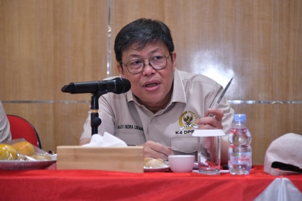 Cegah Banjir Berulang, Alex Indra Lukman: Keberpihakan Anggaran Penting Untuk Rehabilitasi