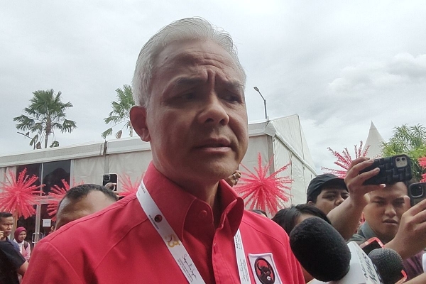 Ganjar Temukan Antrean BBM Nyaris 3 Jam di Bali, Warga Keluhkan Bensin Susah Dicari
