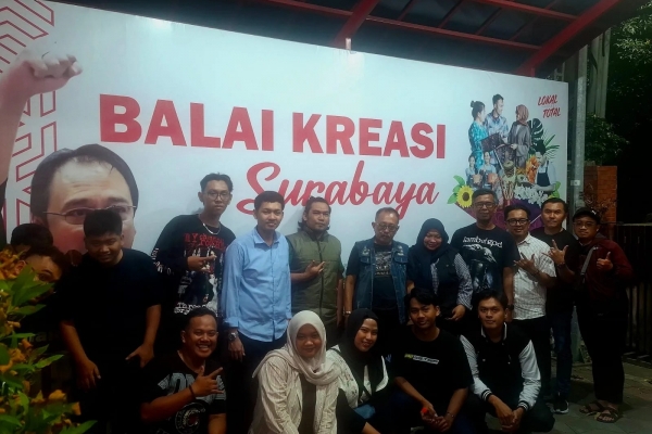 Gandeng Gen Z, Armuji Minta Kader Muda PDI Perjuangan Surabaya Aktif Bantu Warga & Manfaatkan Medsos