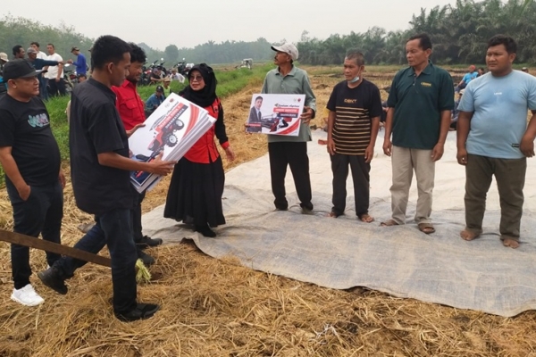 Dari Alsintan hingga Irigasi, Alex Indra Lukman Tampung Aspirasi Petani Dharmasraya