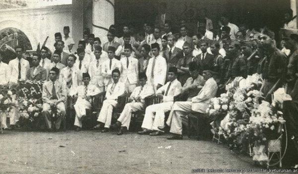 Perdebatan Rapat Malam Pertama Sebelum Ikrar Sumpah Pemuda