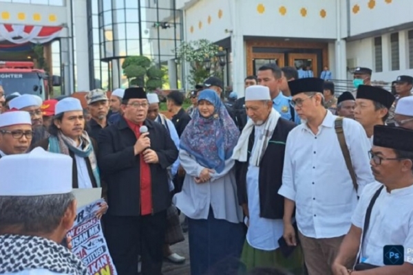 Pemakzulan Gibran, Yordan Batara Goa Pastikan Desakan Diteruskan ke Pusat