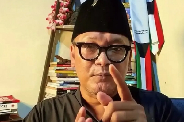 Tolak Usulan Luhut Binsar Soal Korupsi, Guntur Romli: Karpet Merah Bagi Penjarah Uang & Melukai Rakyat