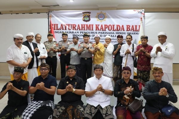 Wayan Sudirta Soroti Pentingnya Perlindungan Aset Lembaga Perkreditan Desa dan Tanah Desa Adat