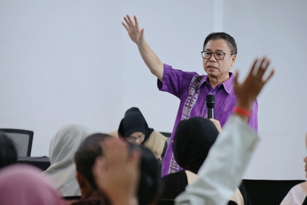 Sistem Desil 'Cekik' Anak Buruh dan Ojol, Sofyan Tan Turun Tangan Selamatkan KIP Kuliah