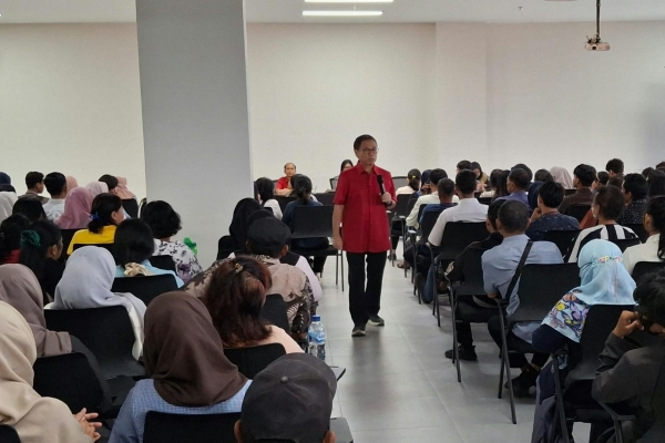 Salah Pendataan Nyaris Kubur Beasiswa, Sofyan Tan Bongkar Sistem Desil yang Cekik Anak Guru Honorer dan Pedagang