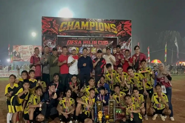 Paolus Hadi Tutup Desa Hilir Cup 1, Kopi Saring FC Keluar sebagai Juara