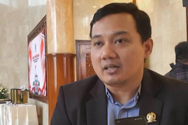 Dominasi Bank Jatim Bikin BUMD Lain Memble, Fuad Benardi Desak Direksi Tak Kompeten Diganti!