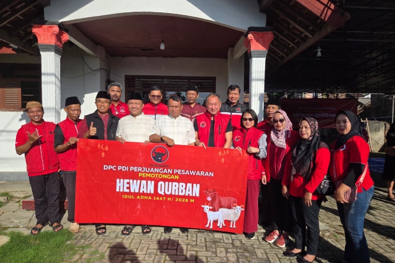 Aria Guna Pimpin Pemotongan Kurban PDIP Pesawaran dan Tegaskan Komitmen Hadir untuk Rakyat