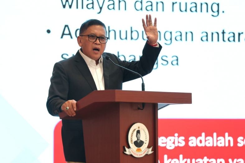 Hasto di Kuliah Umum UBK: Siklus Geopolitik Bung Karno Bisa Jadi Rujukan Prabowo Atasi Konflik Timur Tengah