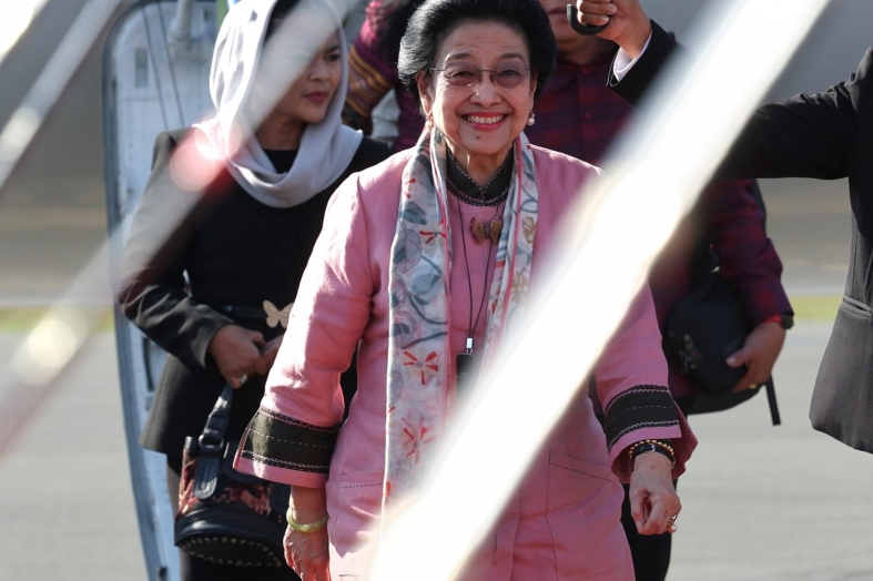 Kunjungan ke Timor-Leste: Megawati Disambut Karpet Merah, Tarian Tradisional, hingga Antusiasme Pelajar