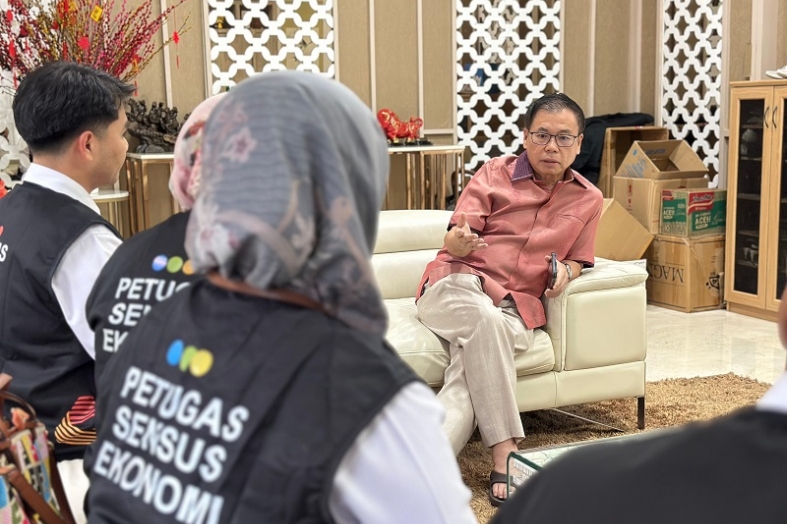 Sambut Petugas SE2026 di Kediamannya, Sofyan Tan Tegaskan Data Sensus Bukan untuk Pajak