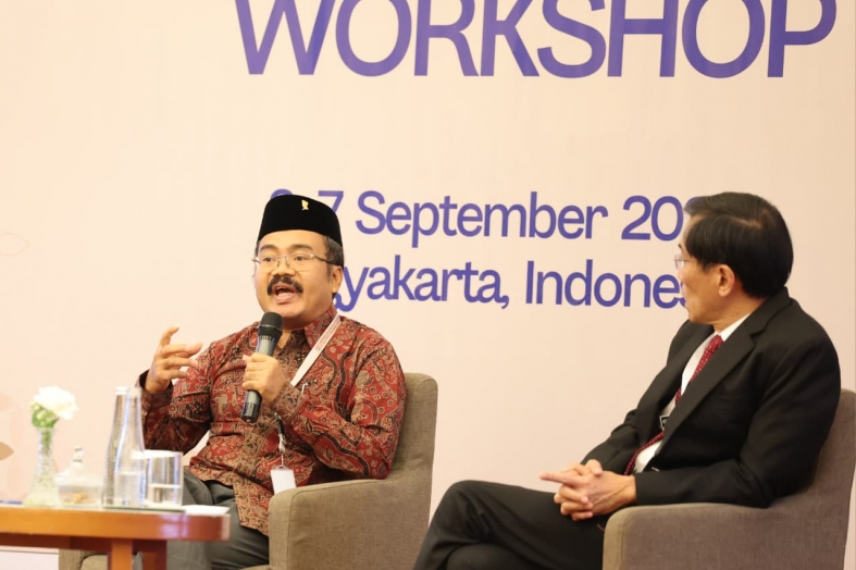 Sebut Hukum Dipersenjatai, Cendekiawan dan Politisi Beberkan Resiliensi Demokrasi di Forum CALD