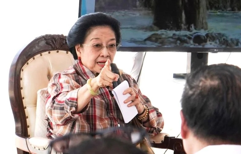 Tinjau Abrasi Pantai Kuta, Megawati Sentil Ego Sektoral dan Tegaskan Indonesia Negara Kepulauan