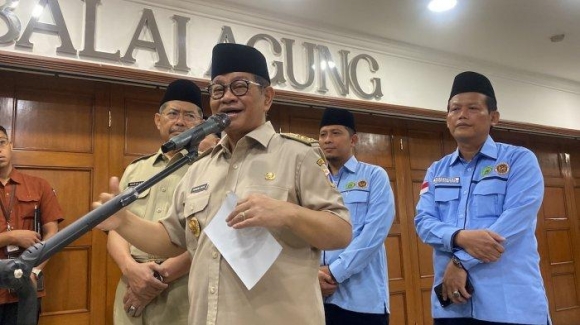 Pramono Minta PPIH Kloter Jakarta Layani Jemaah dengan Baik