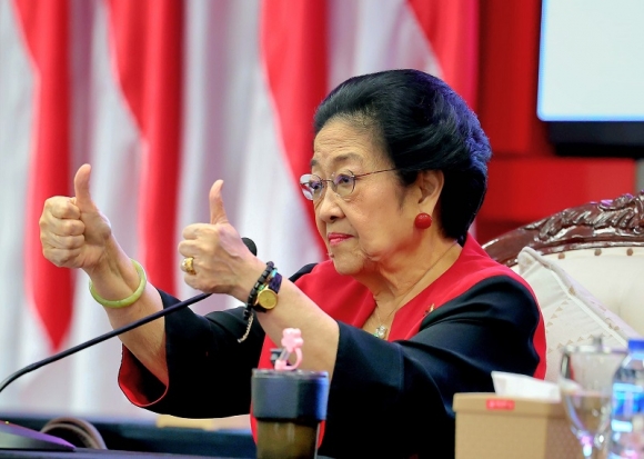 Megawati Minta Kepala Daerah di Sumut Perhatikan Kartu Kuning UNESCO