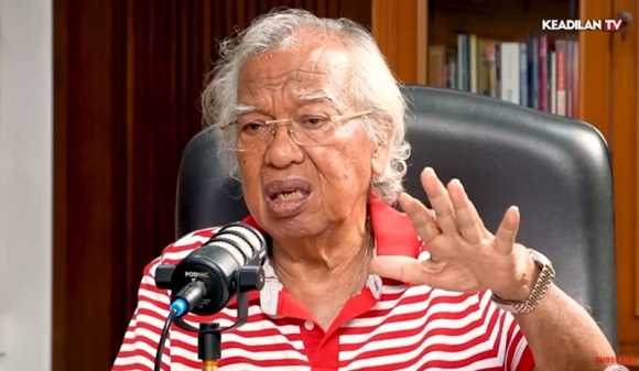 Kesaksian Panda Nababan: Perlakuan Tercela terhadap Jenderal Nasution di Era Soeharto