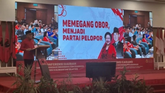 Konferda PDI Perjuangan Kalsel, Azwar Anas Ingatkan Kader Aktif Turun ke Masyarakat