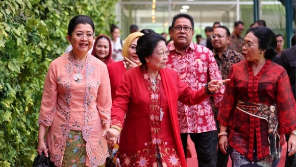 Megawati Hadiri Peringatan Hari Ibu PDI Perjuangan, Luncurkan Buku dan Gerakan Perempuan Menanam
