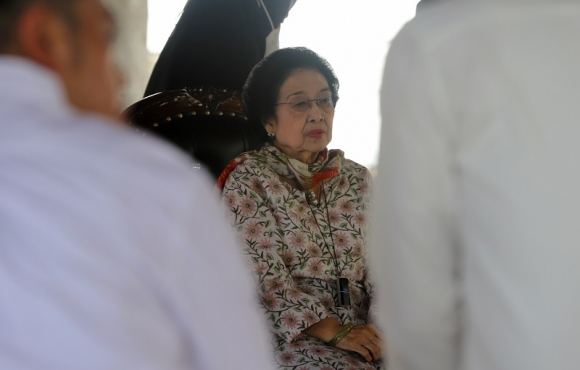 Megawati Soekarnoputri Ziarah ke Makam Bung Karno 