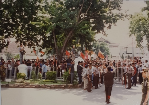 30 Tahun Kudatuli, Menyelami Kembali Memori Kelam di Jalan Diponegoro