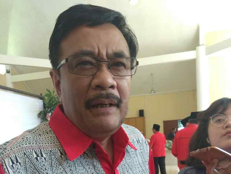 Djarot: Mestinya Tukang Becak Diangkat Derajatnya
