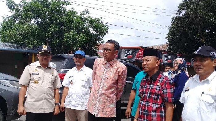 Nurdin Janjikan Perbaikan Jalan di Kabupaten Soppeng