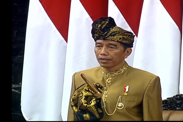 Gambar Soekarno Pidato Berwarna