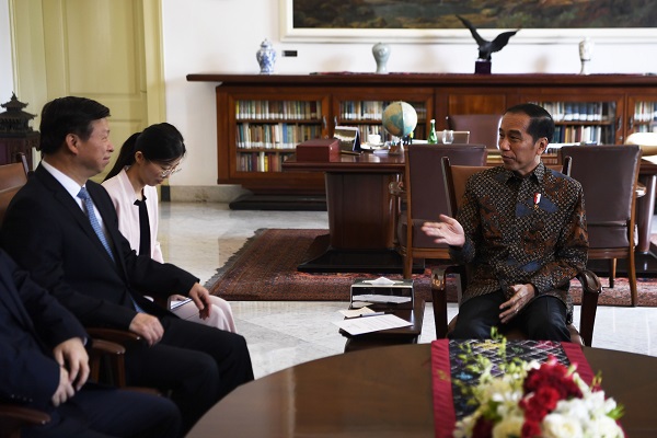 Jokowi Minta Cina Tingkatkan Impor Minyak Sawit RI
