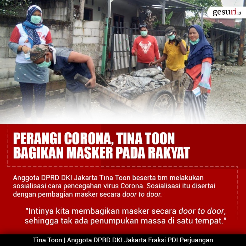 Perangi Corona, Tina Toon Bagikan Masker Pada Rakyat