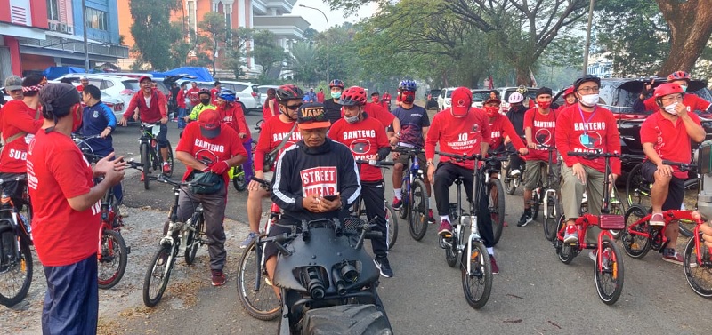 Gowes Banteng Gerakkan 'Go Green' di Kota Tangerang Selatan