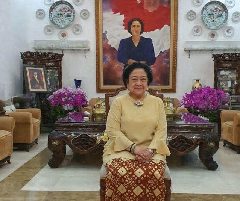 Di Hari Nan Fitri, Megawati & Puan Kompak Pakai Gambo Muba