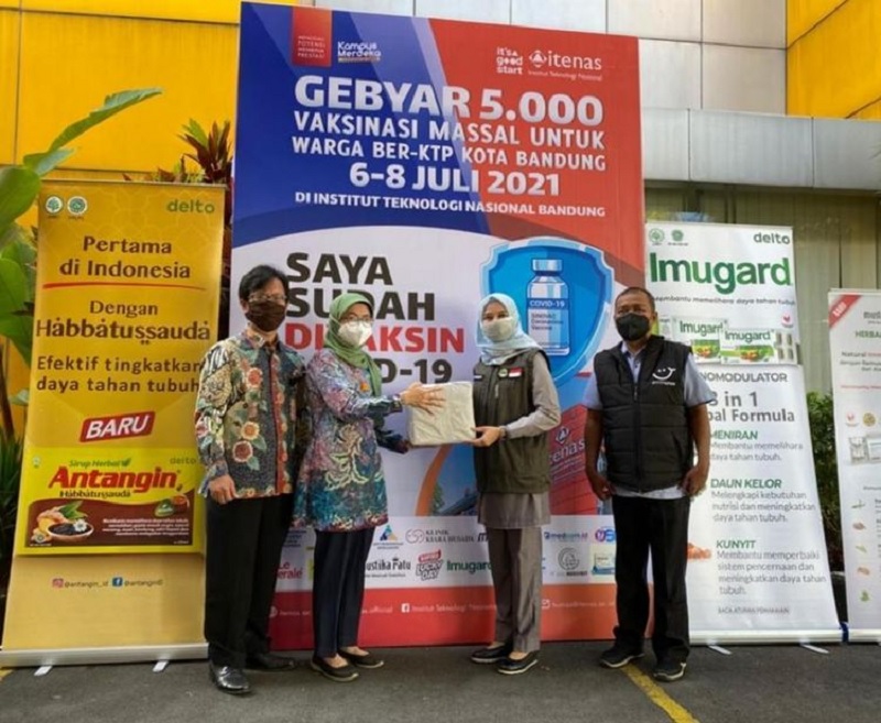 Ineu Purwadewi Dorong Perguruan Tinggi Prioritas Vaksinasi