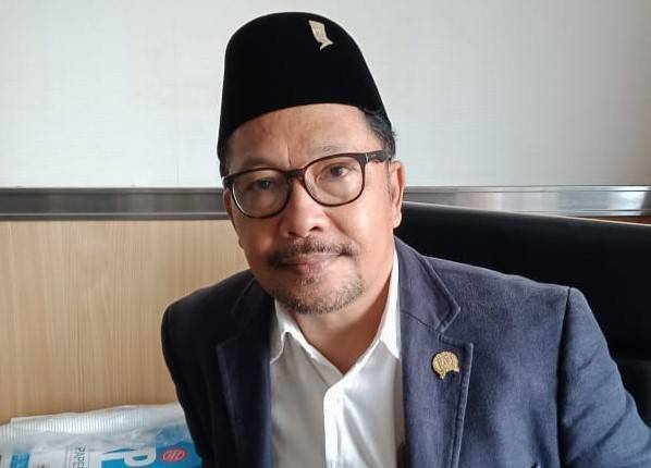Tata Kota Jakarta Terburuk, Gilbert 'Sentil' Slogan Kampanye