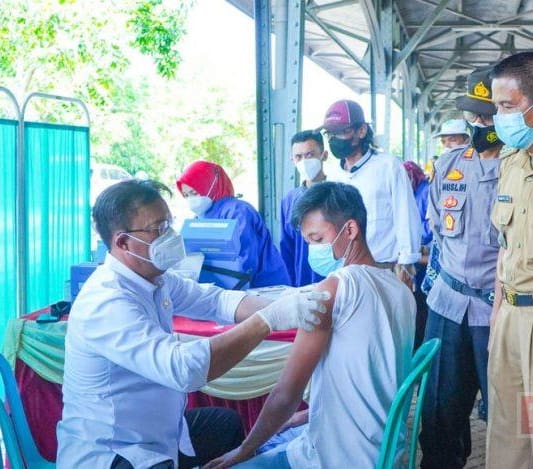Edy Targetkan Vaksinasi di Grobogan 50% Akhir Oktober