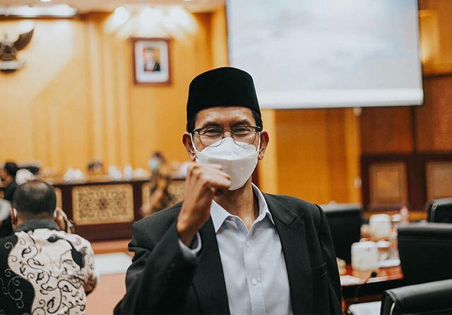 Banteng Surabaya Apresiasi Dedikasi Para Guru