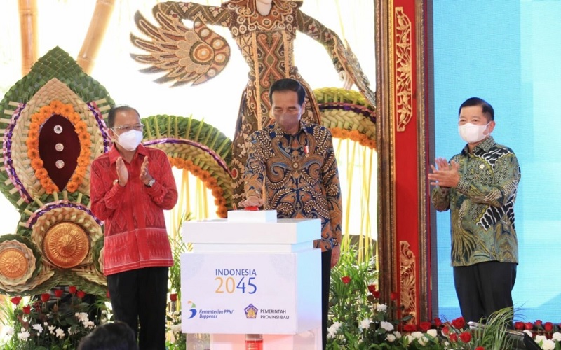 Jokowi Luncurkan Peta Jalan Ekonomi Kerthi Bali Era Baru