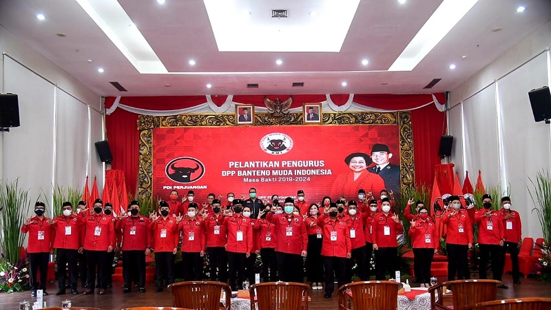PDI Perjuangan Lantik Pengurus Banteng Muda Indonesia