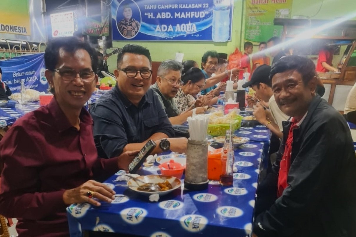 Berburu Kuliner, Djarot Singgung Buku Mustika Rasa 