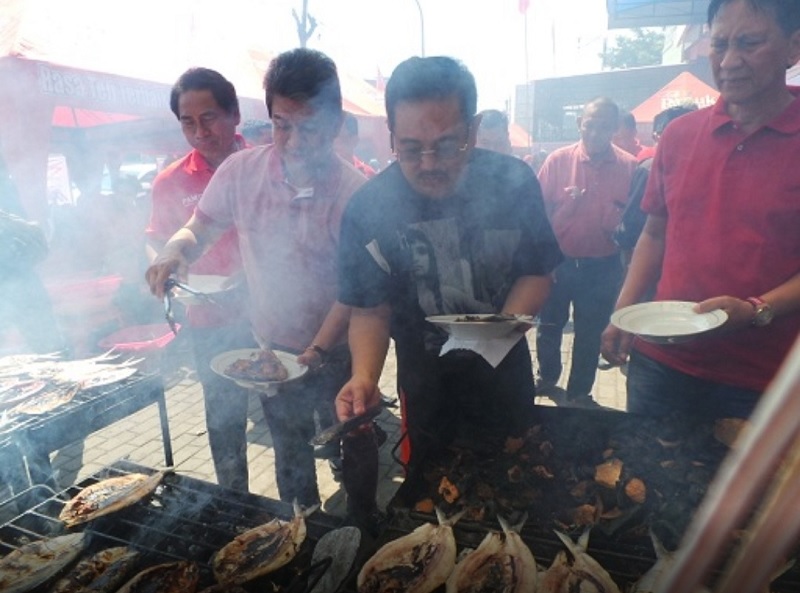 Banteng Makassar Semarakkan Festival Bakar Ikan Nusantara