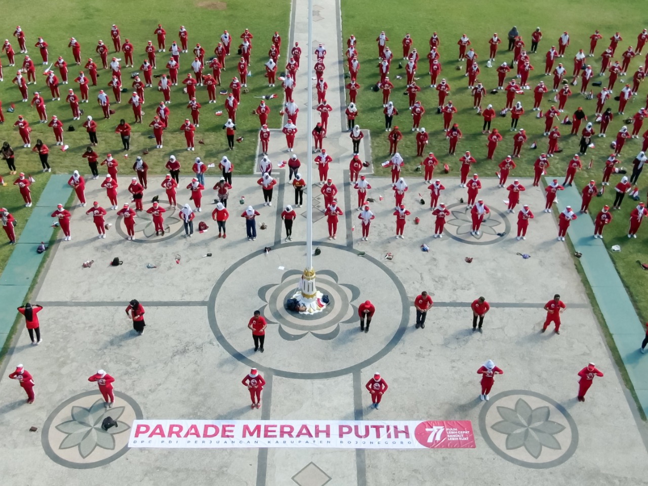 HUT ke-77 RI, Banteng Bojonegoro Gelar Parade Merah Putih