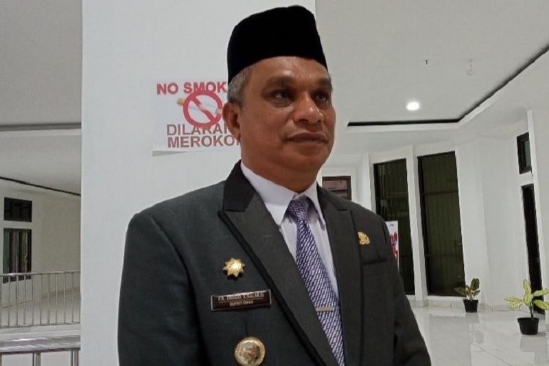 Bupati Sikka Janji Naikkan Gaji Kepala Desa Mulai 2023 